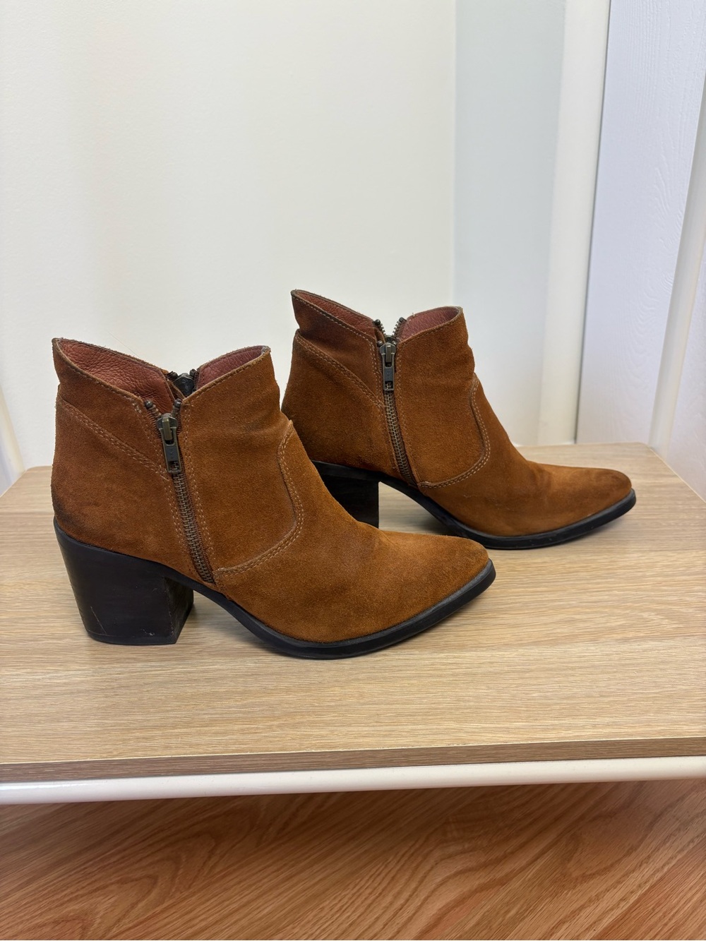 Steve Madden Chestnut Brown Suede Ankle Booties with Side Zip